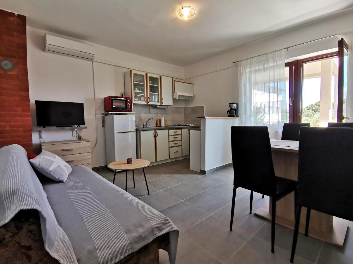 Apartment Hramina Murter Kültér fotó